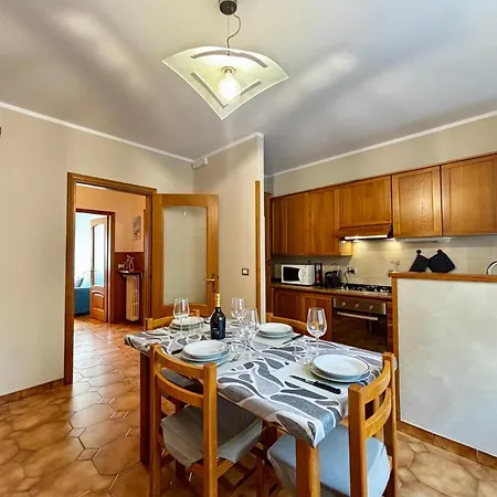 Apartamento Old Town - Larihome A101 Dongo