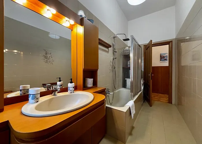 Old Town - Larihome A101 شقة دونغو