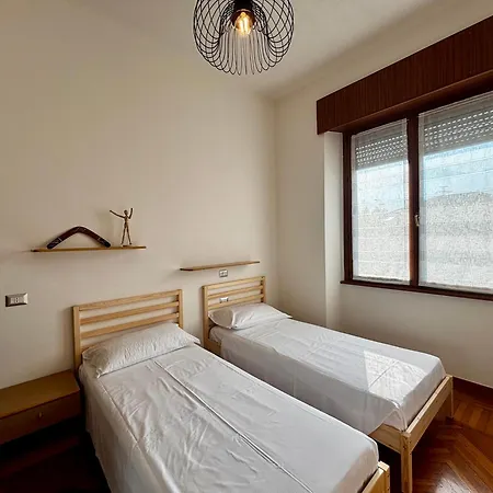 Old Town - Larihome A101 Apartment